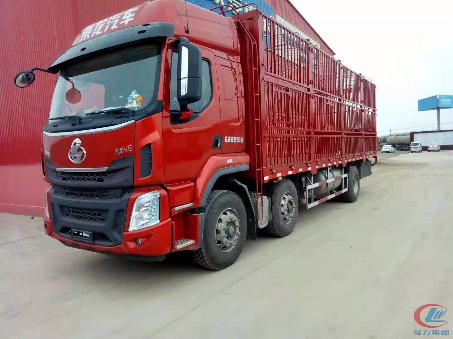 易倍·(中国)体育EMC东风乘龙H5仓栏式运猪车